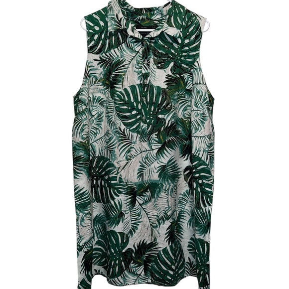 Tahari Dresses & Skirts - Tahari Tropical Green Leaf Print Blouse